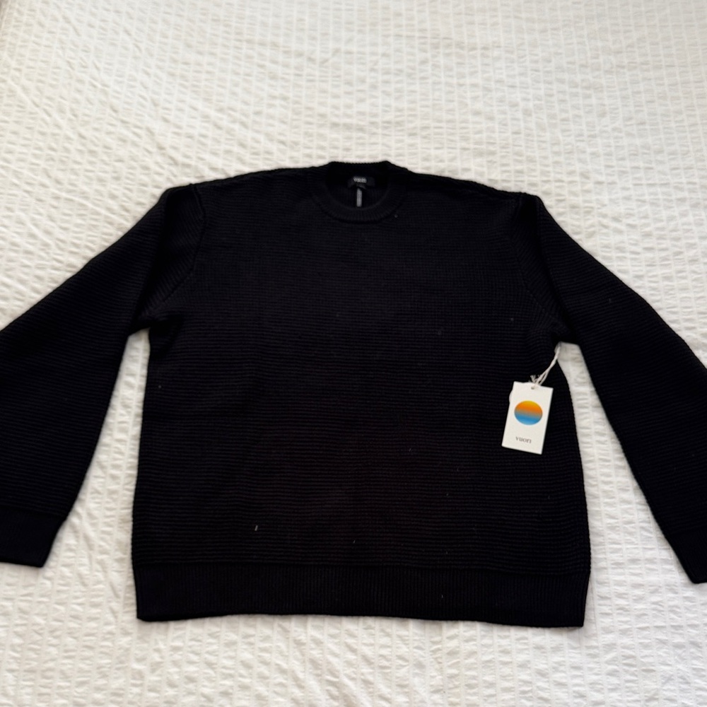 Vuori Men's Black Crewneck Sweater